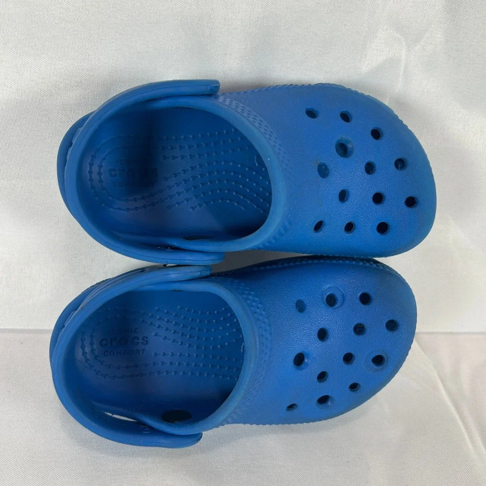 CROCS keywords gorpcore
